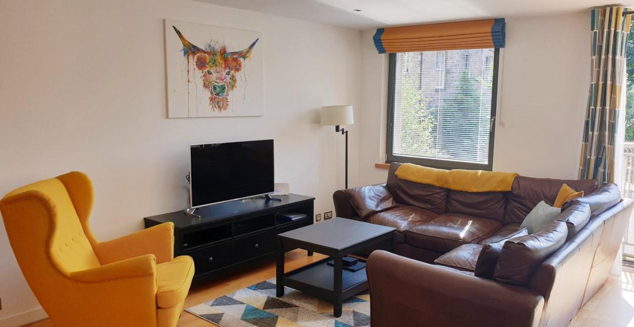 Altido Alluring 3Br Apt Near The Centre With Parking 에든버러 외부 사진