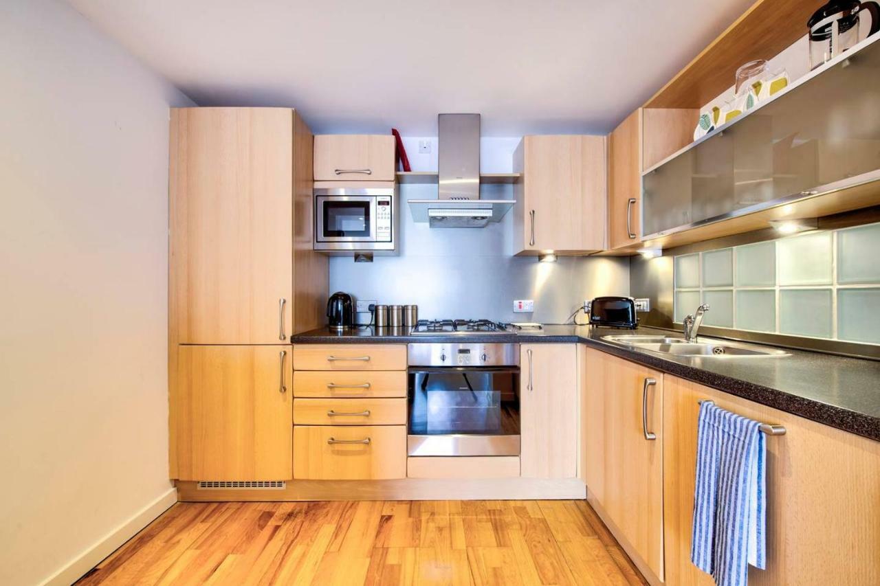 Altido Alluring 3Br Apt Near The Centre With Parking 에든버러 외부 사진