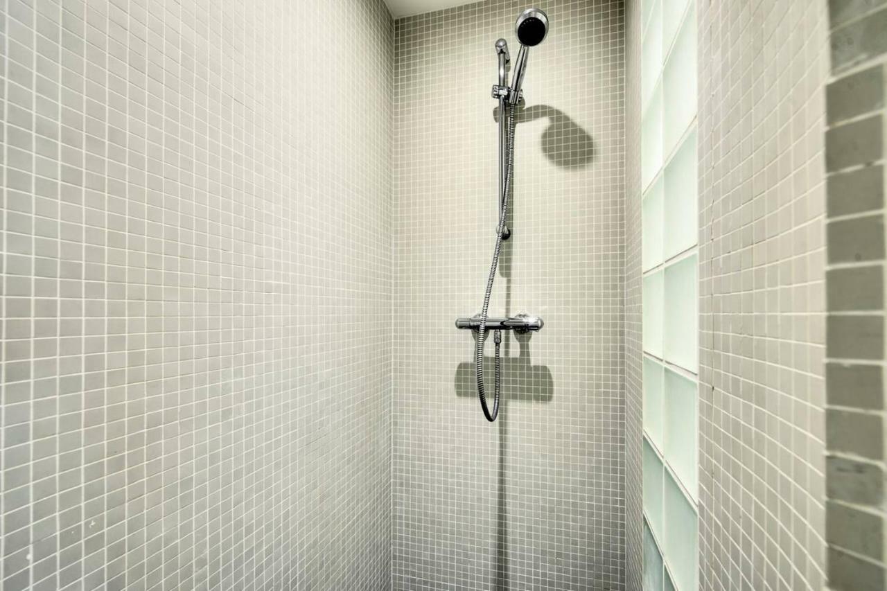 Altido Alluring 3Br Apt Near The Centre With Parking 에든버러 외부 사진