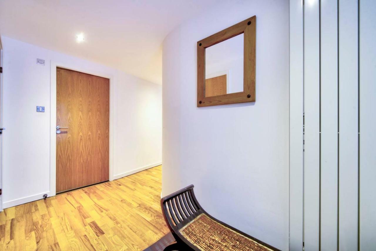 Altido Alluring 3Br Apt Near The Centre With Parking 에든버러 외부 사진